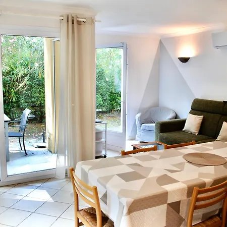 Aparthotel Domaine des Bains à Vals-les-Bains Extérieur photo